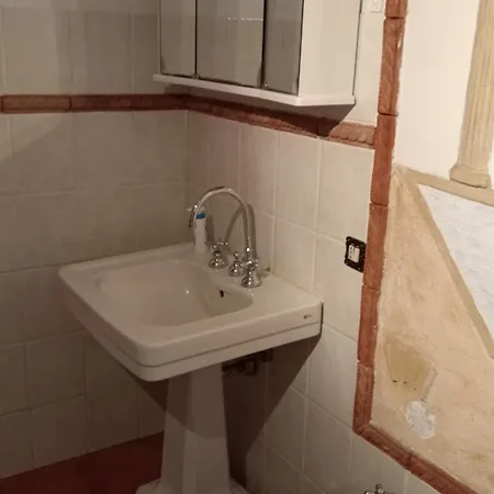 Belvedere 01 E Belvedere 02 *